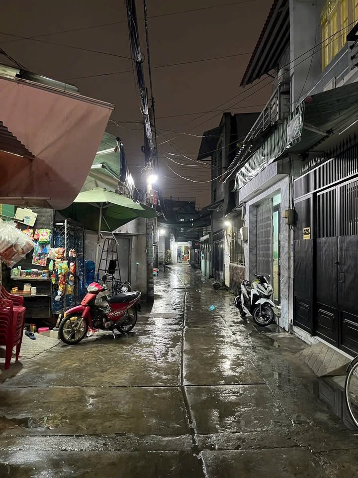 Nhà hẻm ô tô đường Hồ Văn Long, Bình Tân 68m² giá 4.2 tỷ - Cơ hội đầu tư sinh lời!