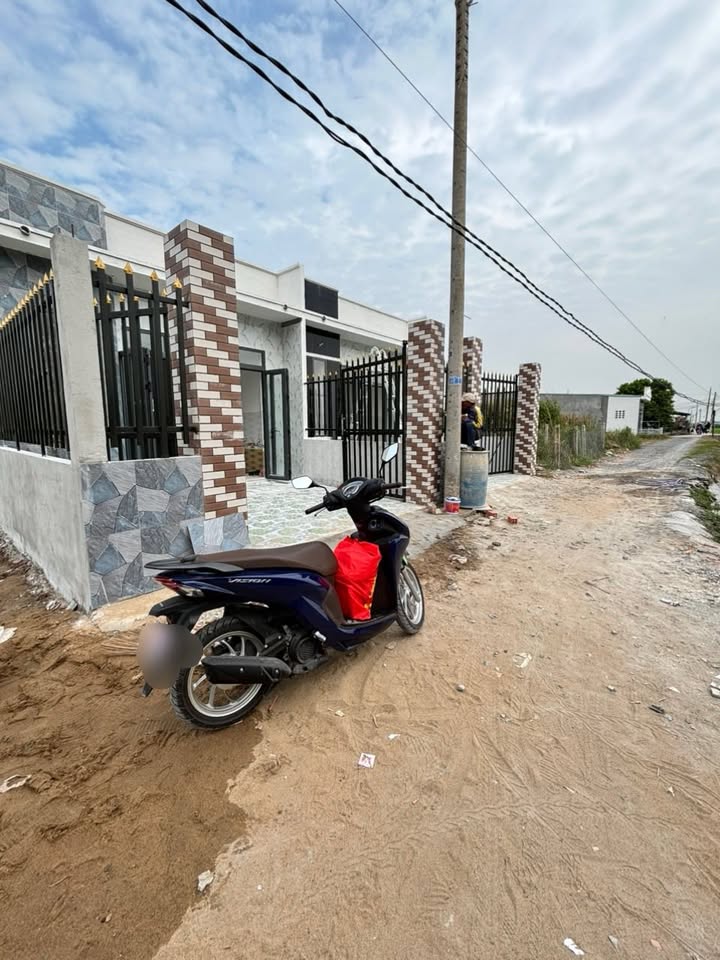 Nhà cấp 4 mới xây tại Nhựt Chánh, Bến Lức, 117m² giá 1.3 tỷ - Đầu tư sinh lời tốt!