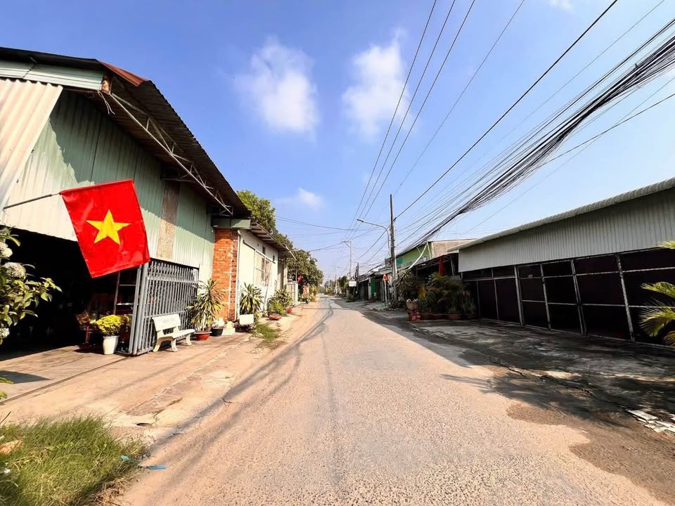 Đất nền trung tâm TP. Tây Ninh 241m² giá 3xx triệu - Cơ hội đầu tư tuyệt vời!