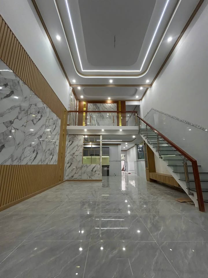 Nhà chính chủ Tân Uyên 125m² giá chỉ 2.65 tỷ - Không thể bỏ lỡ!