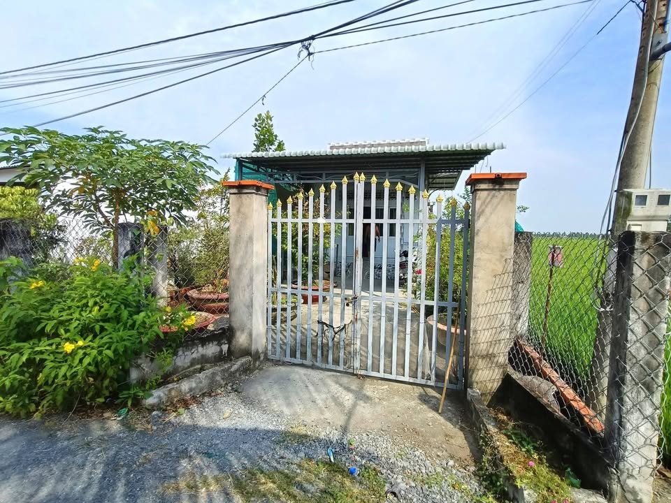 Nhà cấp 4 tại Ấp Lợi An, Tiền Giang 180m² giá 600 triệu - Sẵn sàng vào ở ngay!