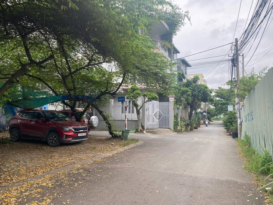 Nhà phố Phú Hữu, Quận Tân Bình 56m² giá 3.7 tỷ - Sổ riêng, công chứng sang tên ngay!