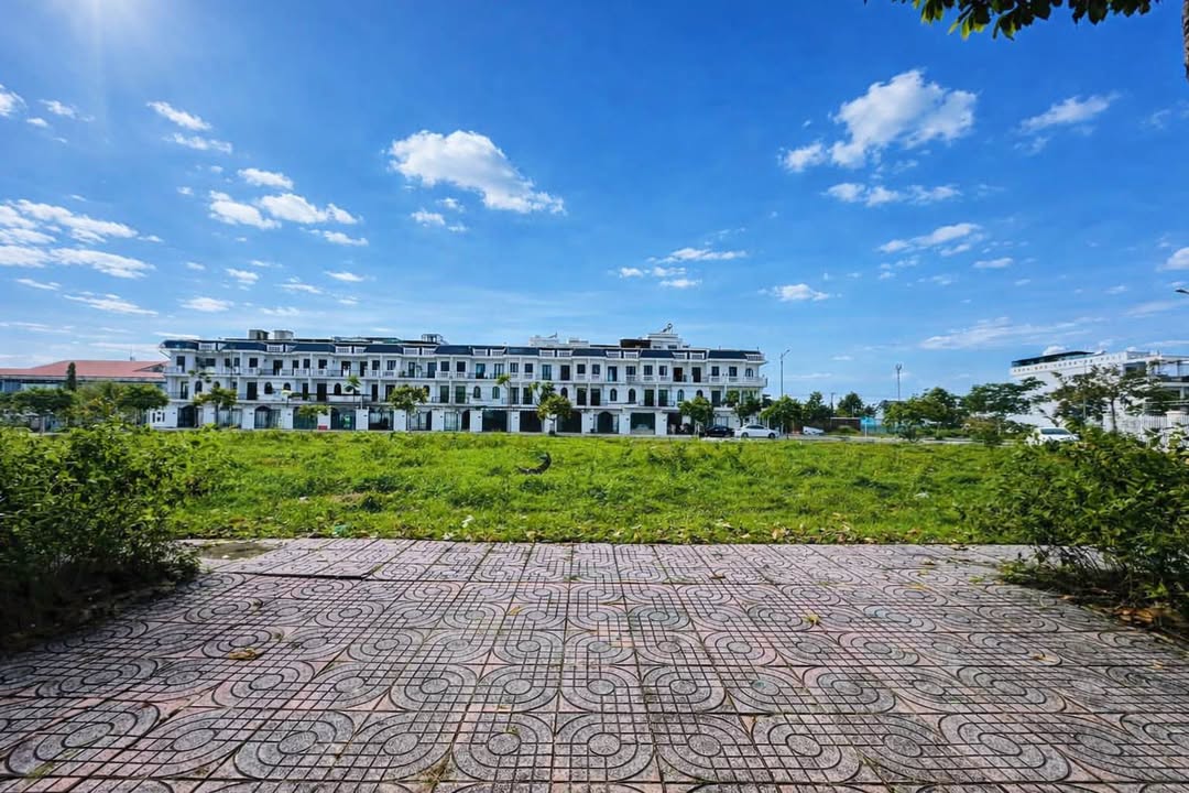 Đất nền 102,5m² đường D9, Vĩnh Long - Vị trí đẹp, giá hợp lý!