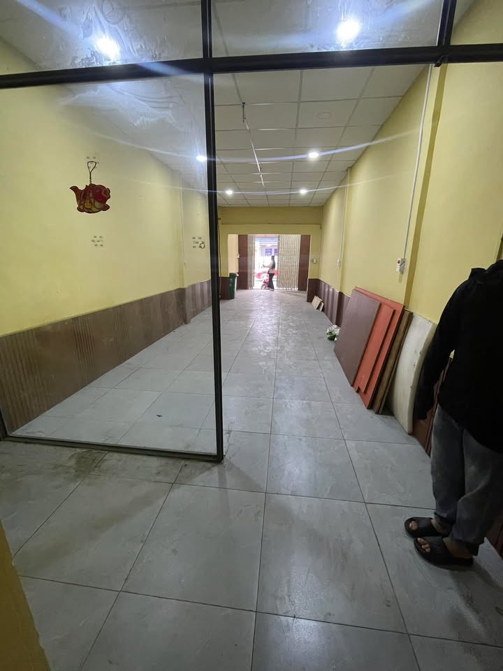 Mặt bằng kinh doanh cho thuê Đường Nguyễn Văn Tăng, Thủ Đức 52m² - Vị trí đắc địa gần trường học và chợ!