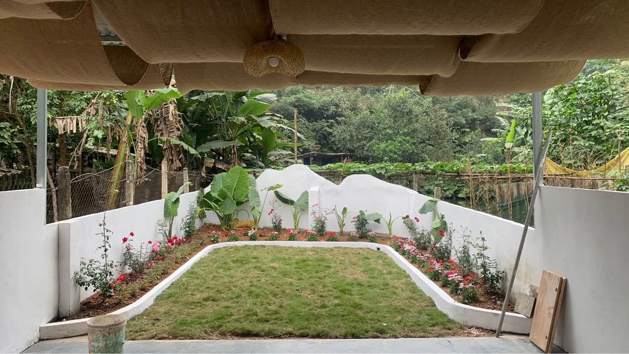 Nhà phố Đồng Tâm TP Yên Bái 150m² giá 1.4 tỷ - Thiết kế hiện đại, sân vườn thoáng đãng!