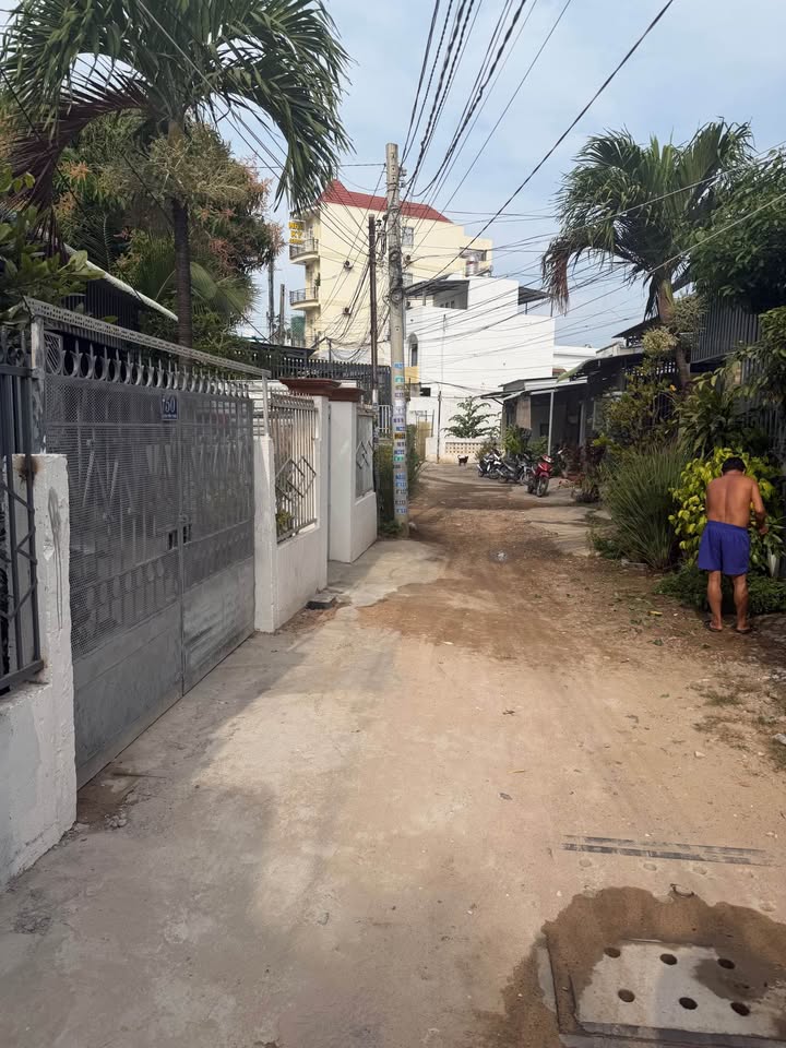 Nhà cấp 4 mặt tiền đường Nguyễn Trãi, Phường Phú Trinh, 80m² giá 2.9 tỷ - Sổ hồng công chứng ngay!