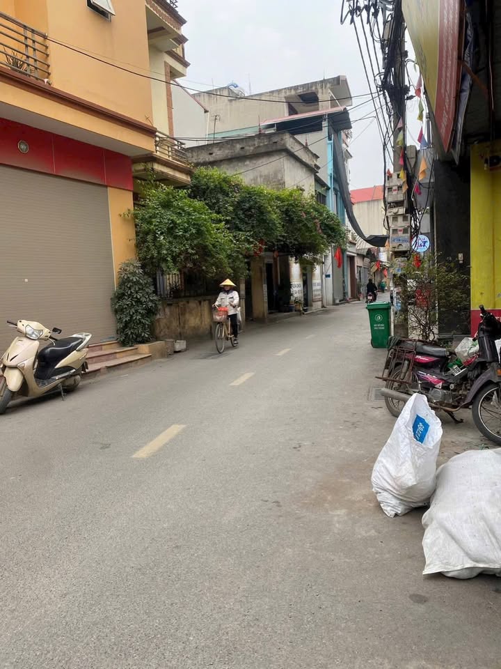 Nhà riêng Dương Nội, Hà Đông 40m² giá thỏa thuận - Vị trí đẹp, 1 bước ra Aoen!