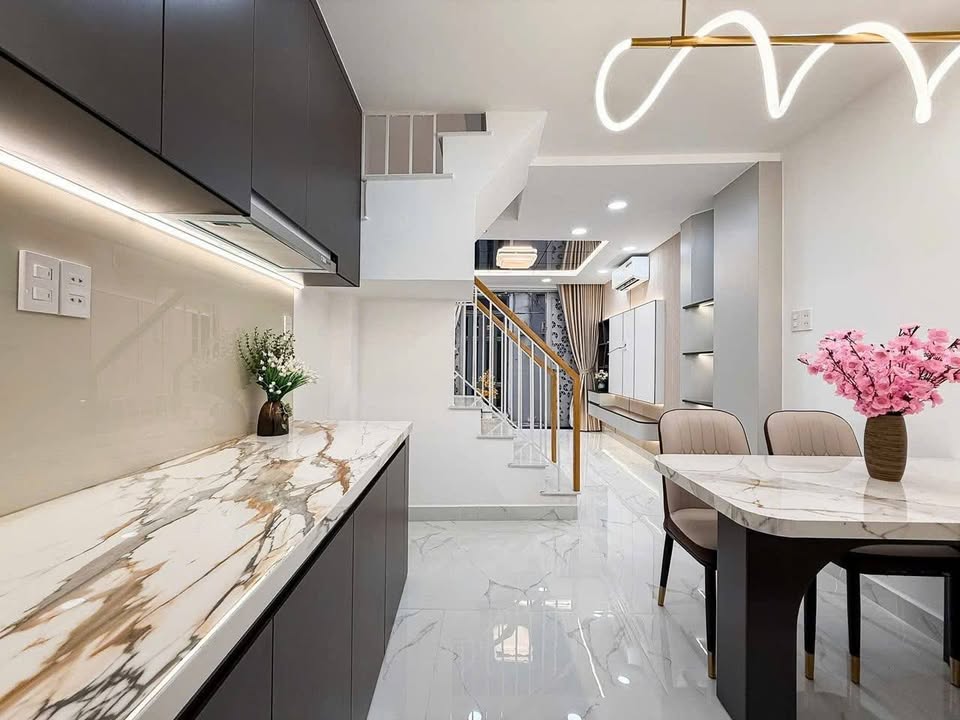 Nhà phố 68m² Phường Tân Sơn Nhì, Quận Tân Phú giá 5.45 tỷ - Đón Tết ngay!