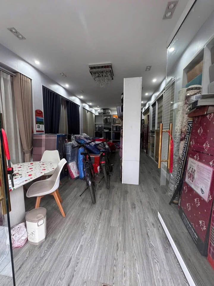 Nhà phố kinh doanh tại Đường Nguyễn Huệ, Phường Lào Cai 80m² giá 4.3 tỷ - Sẵn sàng sử dụng ngay!