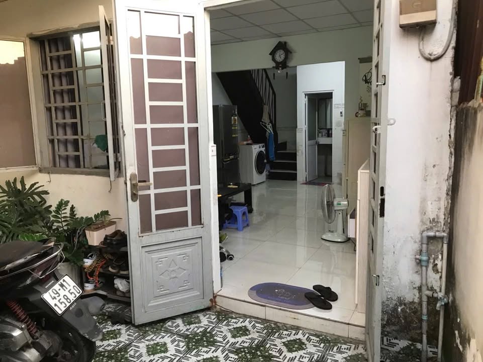 Nhà phố Lê Văn Khương Q12 45m² giá 2.5 tỷ - Sổ hồng đầy đủ!