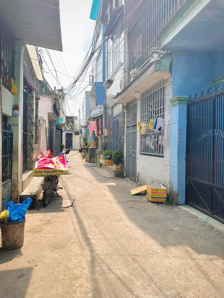 Nhà cấp 4 Tân Thới Nhất, Quận 12, 38.5m² giá chỉ 2.99 tỷ - Sổ hồng riêng!