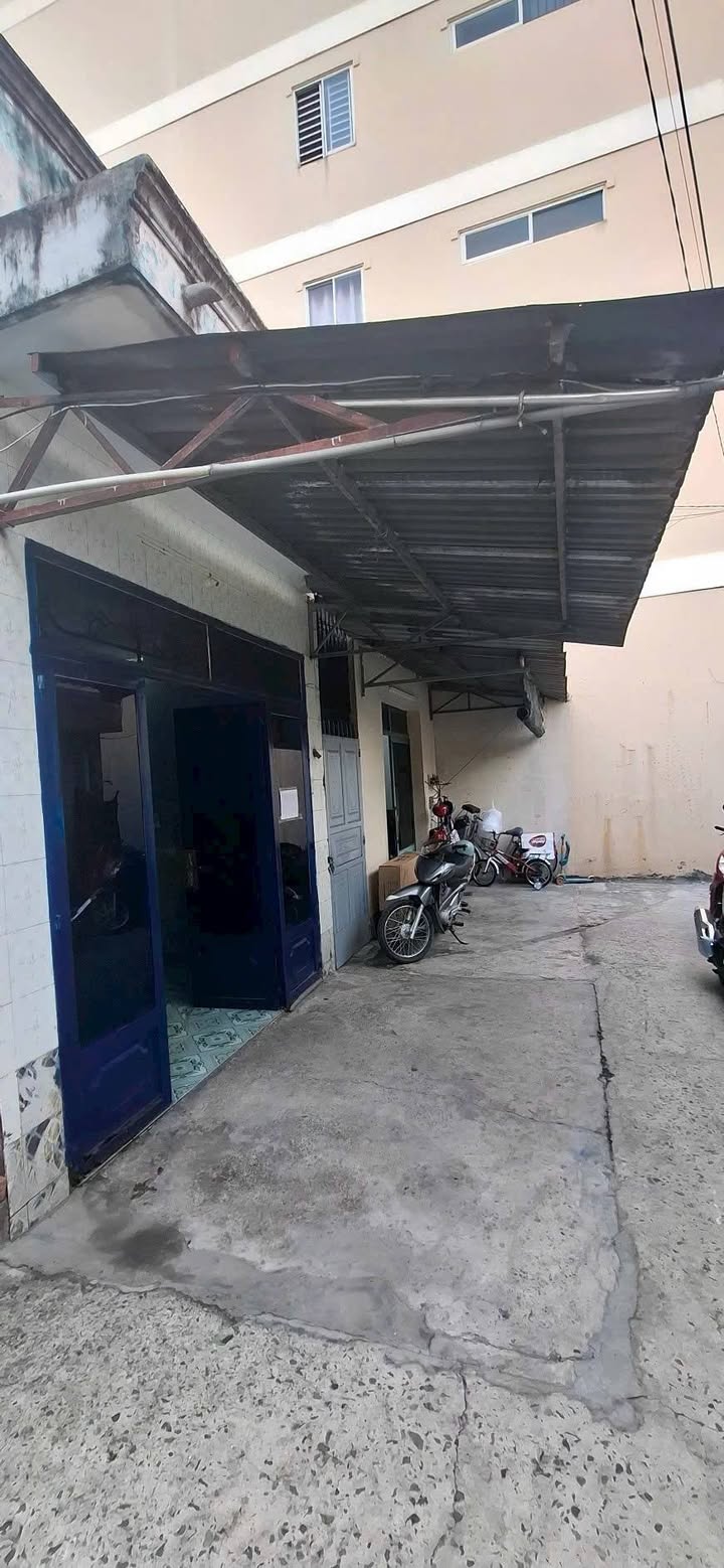 Nhà cấp 4 Thới An 46m² giá 2.95 tỷ - Sổ hồng riêng, công chứng ngay!