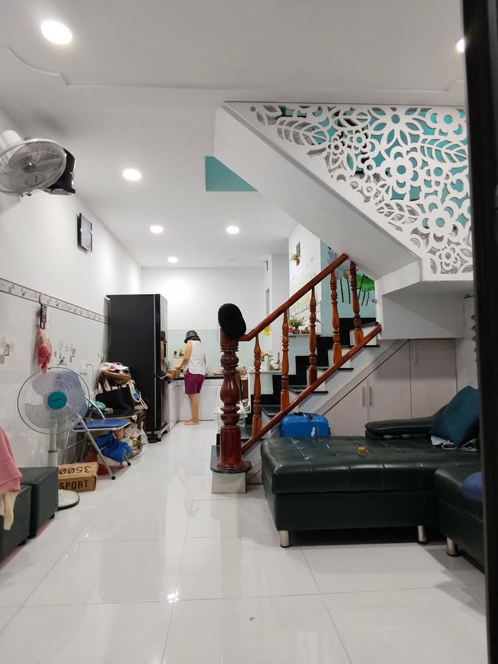 Nhà phố Thạnh Xuân, Quận 12, 40m² giá 1.5 tỷ - Chính chủ, kẹt tiền bán gấp!