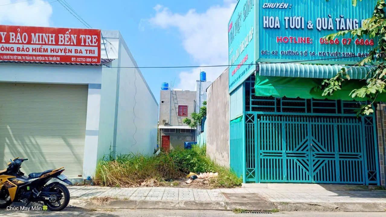 Đất nền Việt Sinh, Huyện Ba Tri, 103m² giá 1.85 tỷ - Kinh doanh thuận lợi!