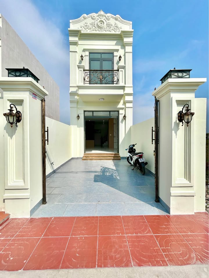 Bán gấp nhà riêng mặt tiền Lương Văn Tiên, 60m², giá 2.25 tỷ - Sẵn sàng vào ở!