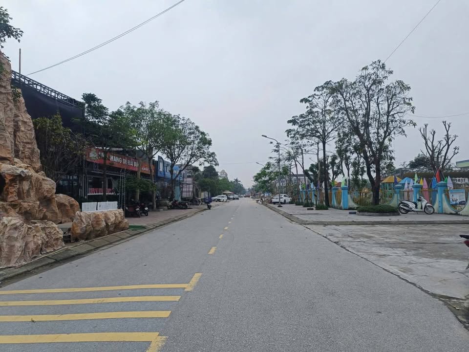 Lô đất mặt tiền đường La Sơn Phu Tử, 342m² - Cơ hội đầu tư sinh lời tuyệt vời!