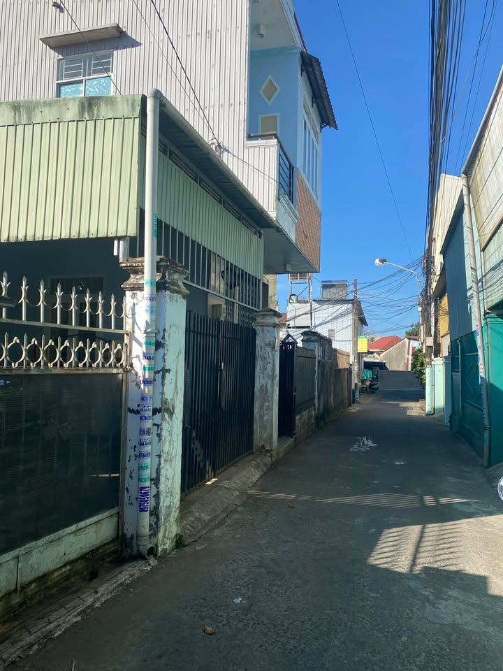 Nhà hẻm Ngọc Ánh, Phan Đình Phùng 70m² giá 2.2 tỷ - Hẻm ô tô thông thoáng!