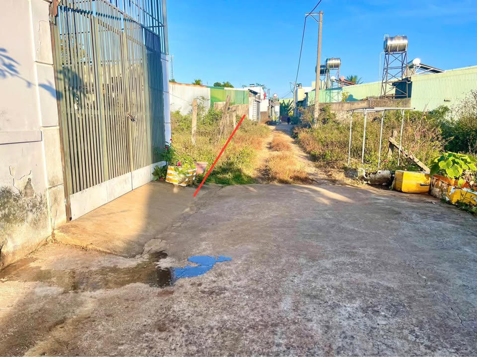 Đất nền 121 Hẻm 121 Lê Đại Hành - 371m², giá chỉ 10 tỷ - Cơ hội đầu tư hấp dẫn!