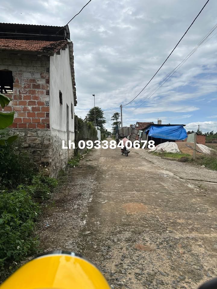 Đất nền 200m² tại xã Chư Hreng, giá 360 triệu - Chính chủ cần bán gấp!