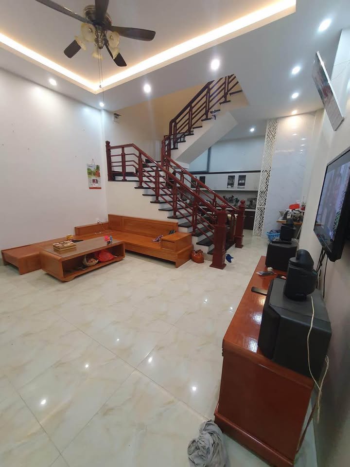 Nhà mặt đường Tam Thanh Kéo Dài, TP Lạng Sơn 67m² giá 2.3 tỷ - Vị trí đắc địa, giao thông thuận tiện!