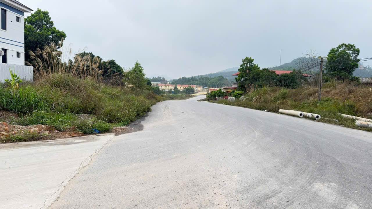 Đất thổ cư Bắc Sơn, Phổ Yên 900m² giá 3.7 tỷ - Mặt tiền rộng 20m!