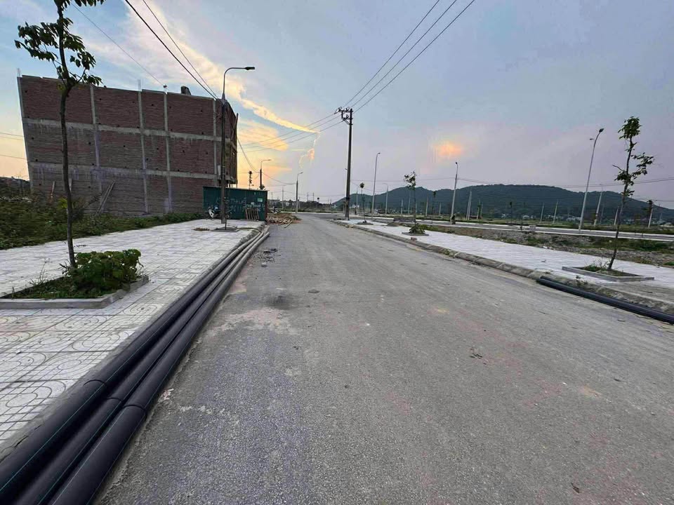 Đất nền Phú Sơn Thanh Hóa 70m² giá 3 tỷ - Đường lớn ô tô tránh nhau!