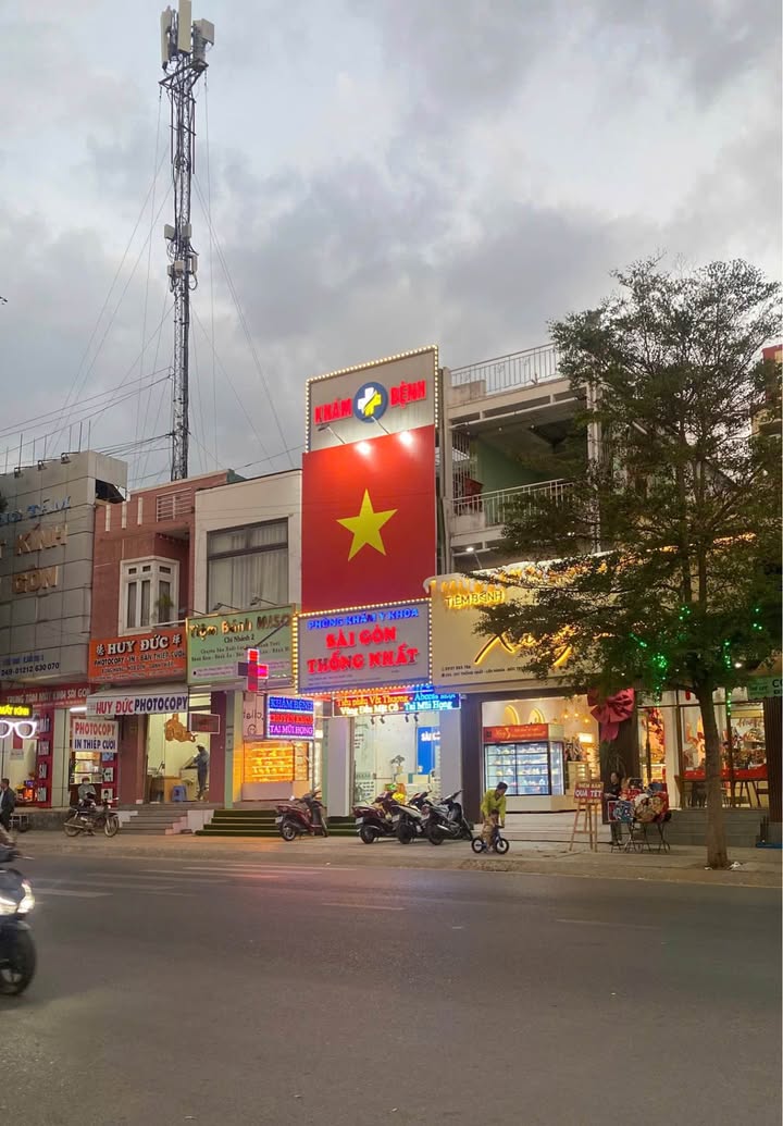 FrontHouse Đường Thống Nhất, Huyện Đức Trọng 64m² giá 11 tỷ - Đầu tư sinh lời ngay!