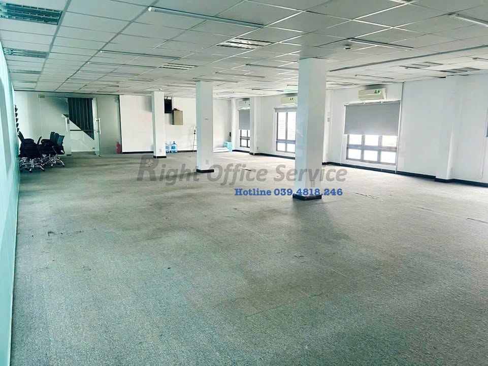Văn phòng cho thuê tại Vạn Phúc City, Quận Thủ Đức 150m² giá 45 triệu - Nội thất đầy đủ, view thoáng