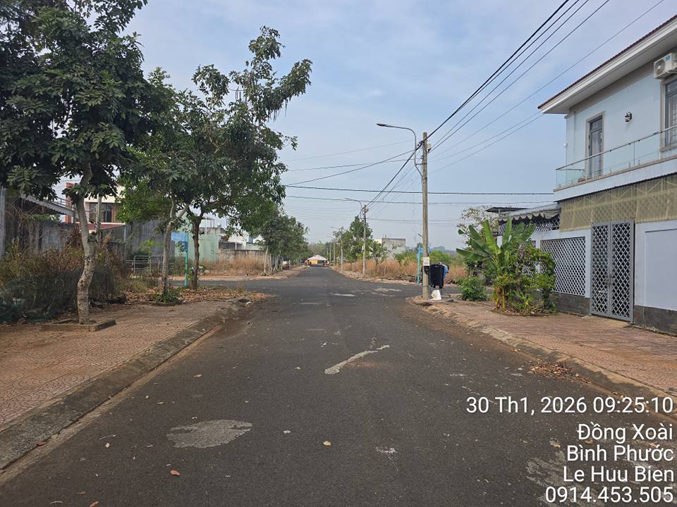 Nhà bán Tân Phú 105m² giá 700 triệu - Đường N14, sẵn sàng ở ngay!