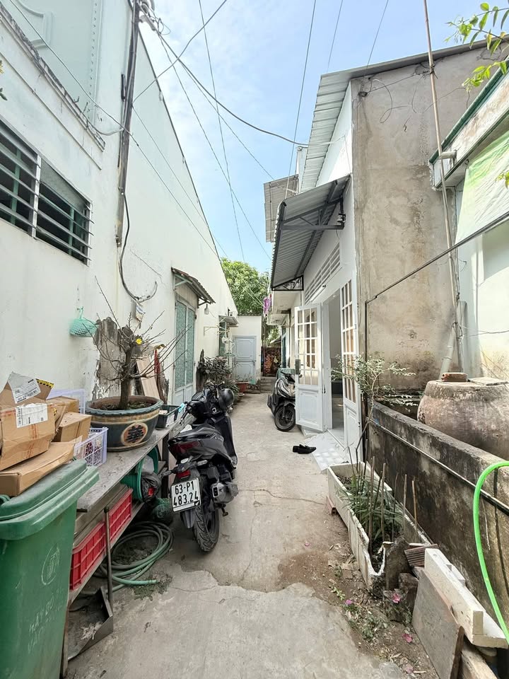 Nhà 2 phòng ngủ tại Cái Khế, 26m² giá chỉ 1.35 tỷ - Thích hợp cho gia đình nhỏ!