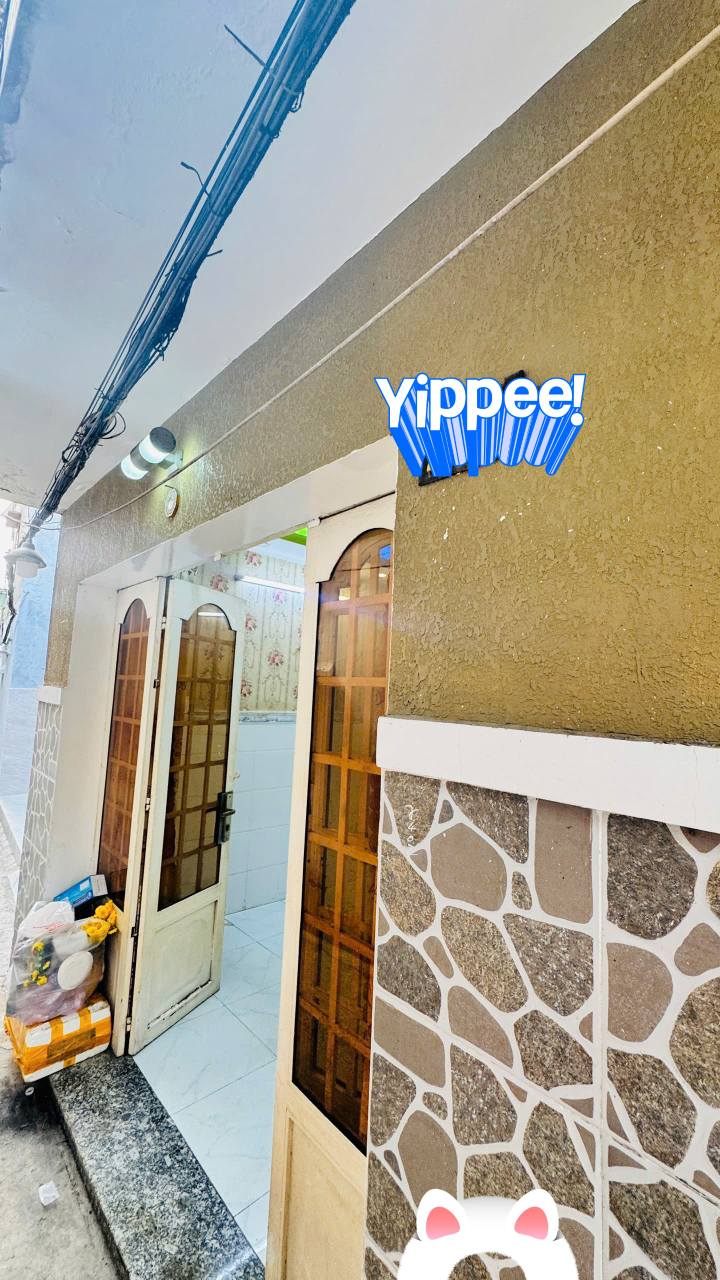 Nhà phố Quận 4 - Đoàn Văn Bơ 21m² giá 3.3 tỷ - Hướng Đông Nam mát mẻ!