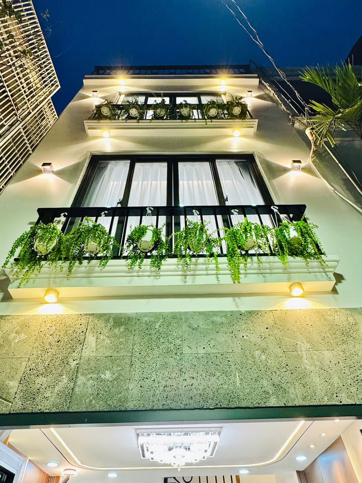 Nhà đẹp Phú Nhuận 35m² giá 7.65 tỷ - Chính chủ bán ngay!