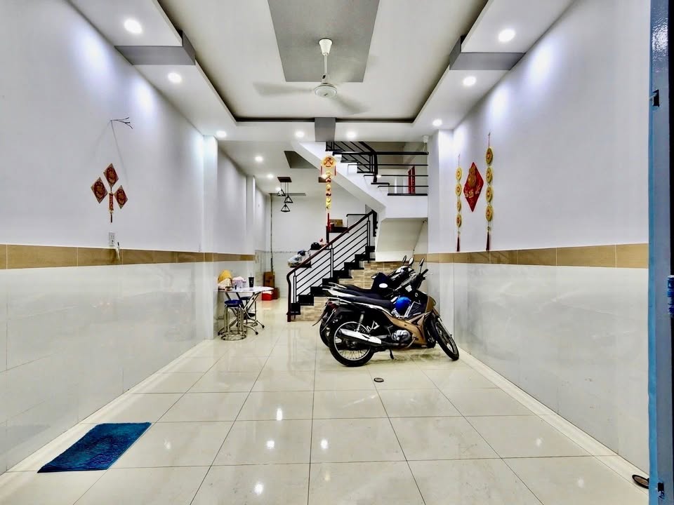 Nhà phố Lê Đình Thám, Tân Quý, Tân Phú 44m² giá 5.5 tỷ - Thiết kế vuông vức 3 tầng