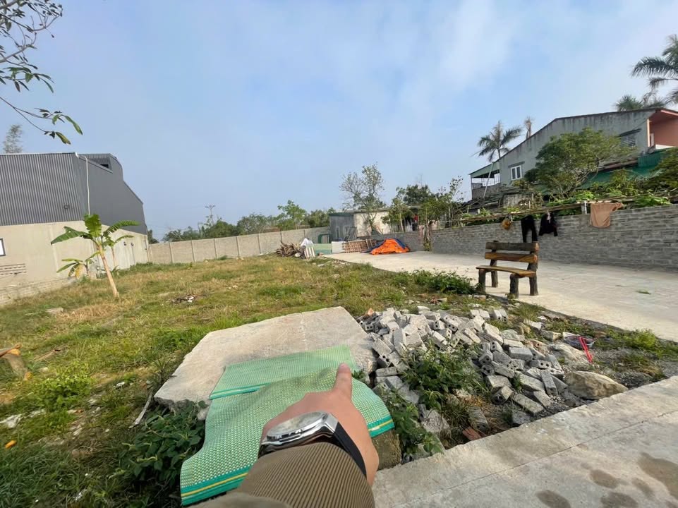 Đất nền lô góc Quán Bàu 82.6m² giá 3.39 tỷ - Đường rộng, vị trí đắc địa!