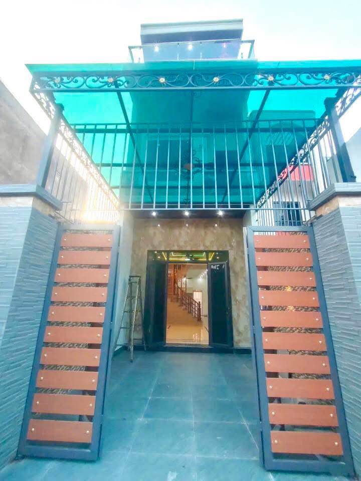 Nhà 3 tầng đường Giải Phóng, Nam Định 74m² giá 2,68 tỷ - Chính chủ, thương lượng!