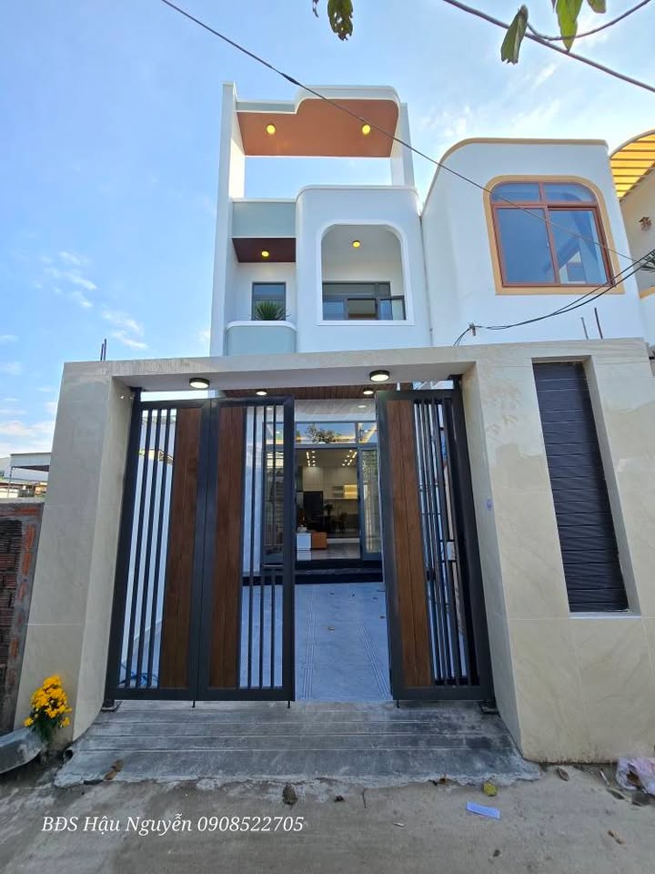 Nhà 2 tầng Đường Trường Chinh, An Khê, 100m² - Thiết kế hiện đại, giá tốt!