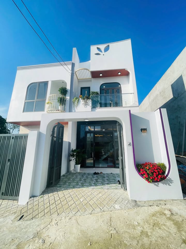 Nhà 2 tầng kiên cố tại kiệt 1016 Tôn Đản, 81m², giá 4.2 tỷ - Sẵn sàng vào ở!