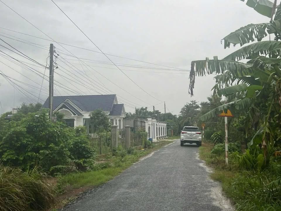 Đất nền đối diện công viên DMC, 3200m² giá 1.6 tỷ - Cơ hội đầu tư hấp dẫn!