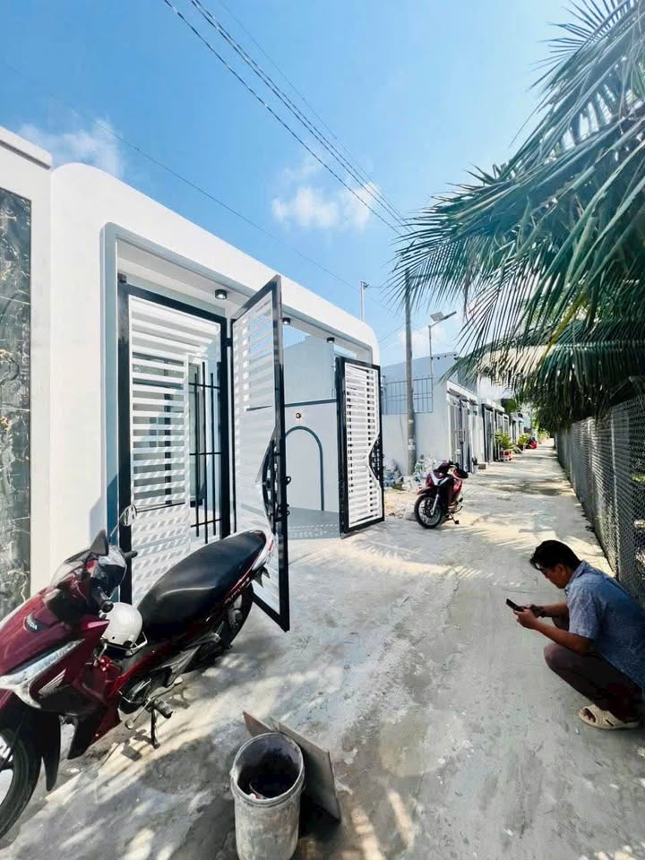 Nhà mới Phước Thạnh, Tiền Giang 120m² giá 1.52 tỷ - Thiết kế ấn tượng, giao thông thuận lợi!