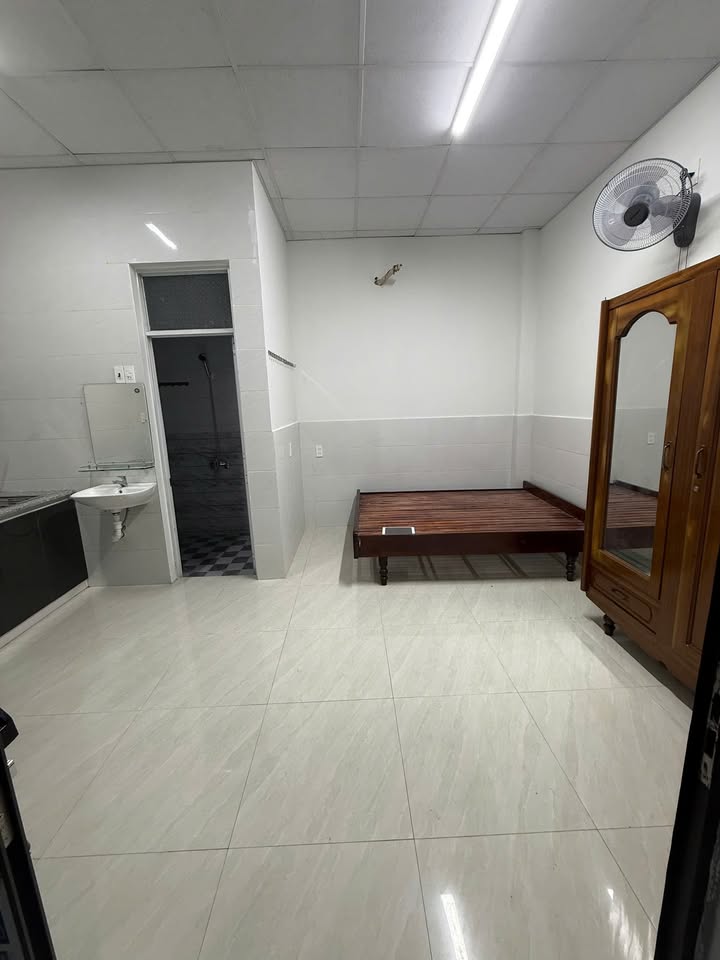 Phòng trọ cho thuê 20m² tại Đường Mẹ Suốt, Đà Nẵng - Full nội thất, mới xây!