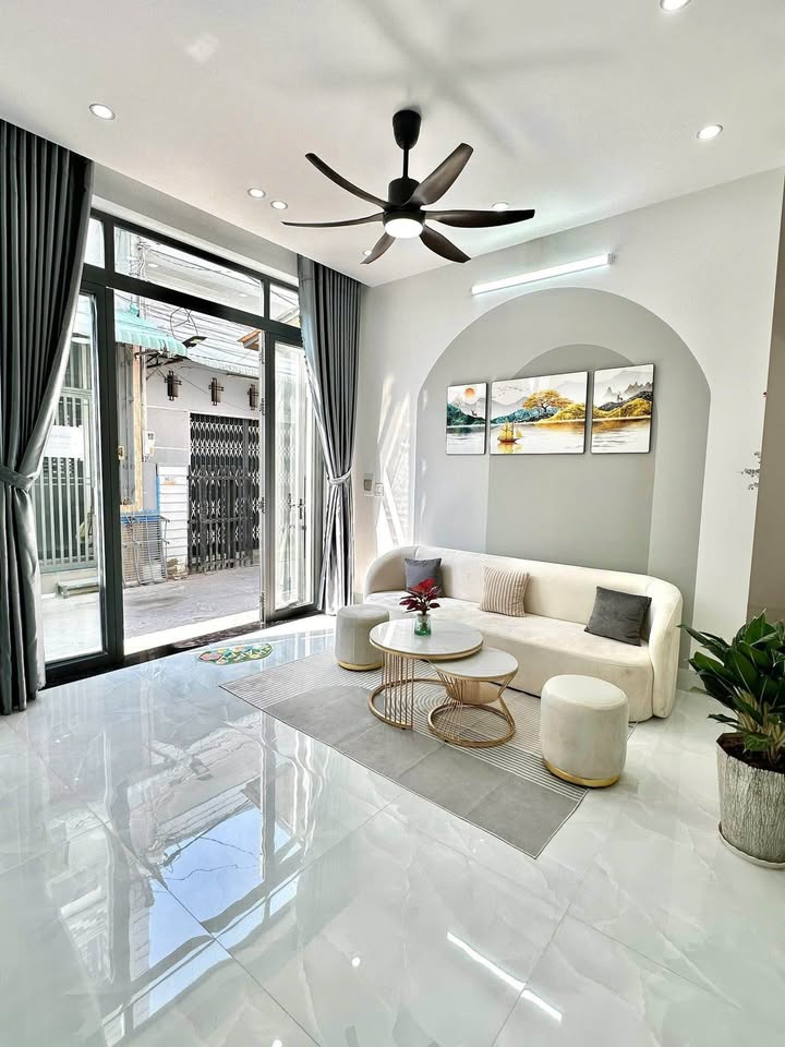 Nhà đẹp khu Đại Ngân, 3 phòng ngủ, giá 3.08 tỷ - Sẵn sàng vào ở!