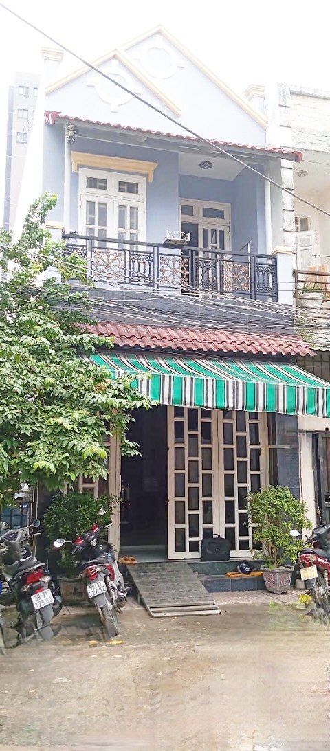 Nhà Phước Long A 52m² giá 4.9 tỷ - Hẻm xe hơi, khu phân lô tuyệt đẹp!