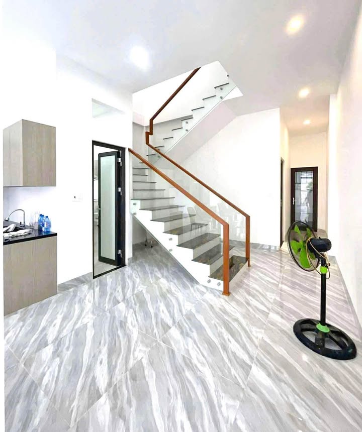 Nhà 2 tầng hiện đại tại Thủy Xuân, Huế 110m² giá 3.9 tỷ - Chính chủ sang tên ngay!