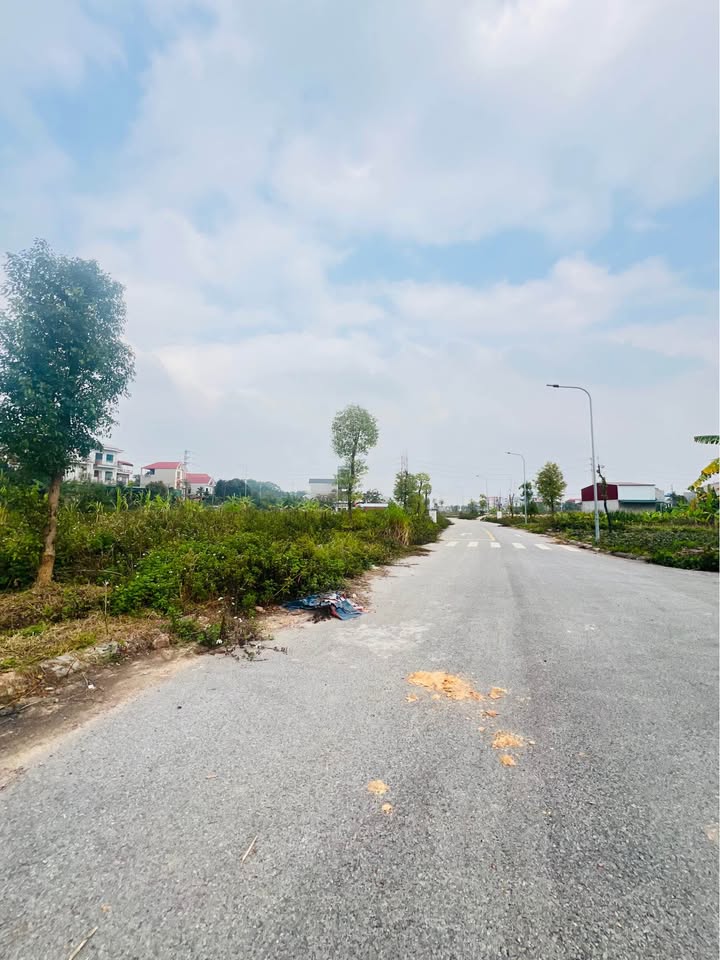 Đất nền Cốc Dĩnh Trì, phường Kinh Bắc, 90m² - Vị trí đẹp, phong thủy tốt!