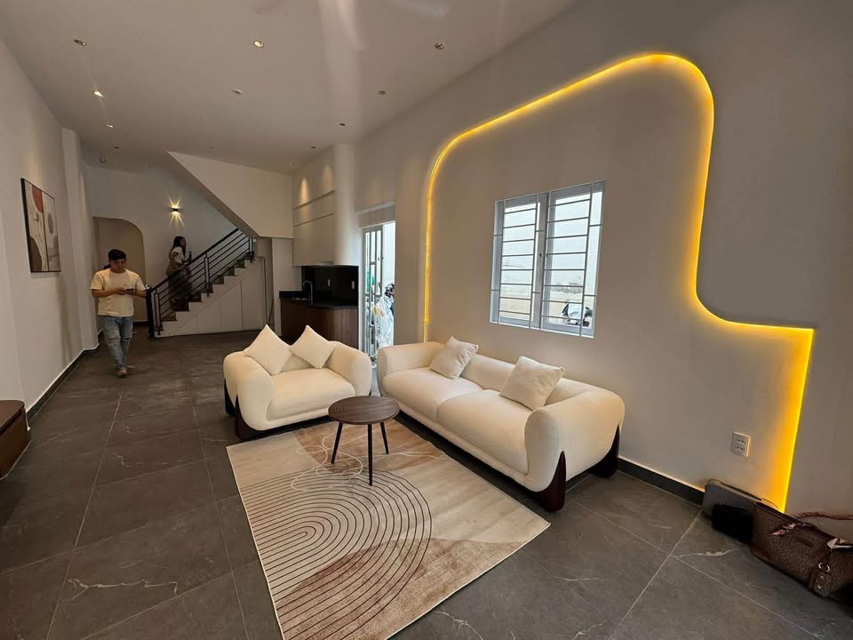 Nhà phố Lê Văn Quới Bình Tân 412m² giá 6 tỷ - Sổ hồng riêng, full nội thất!