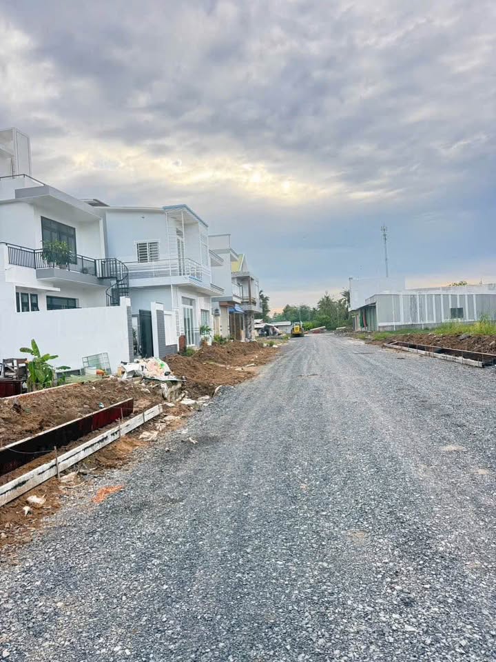 Đất nền Vĩnh Long 82,4m² giá 2,4 tỷ - Đầu tư sinh lời tiềm năng!