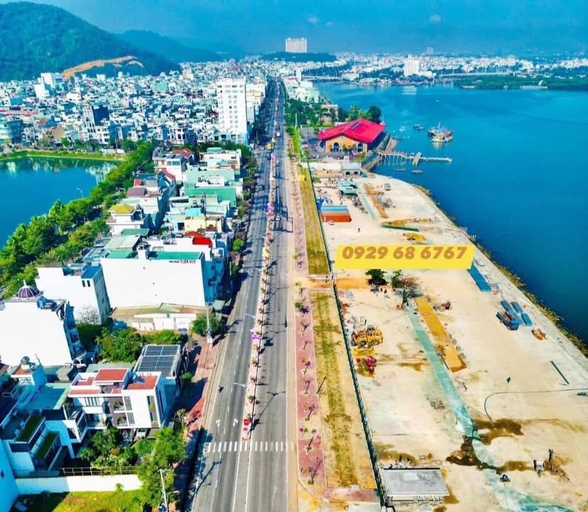 Nhà mặt tiền 2 đường Bến tàu du lịch Tocepo, Quy Nhơn 95m² giá 10.9 tỷ - View đầm và hồ sinh thái tuyệt đẹp!