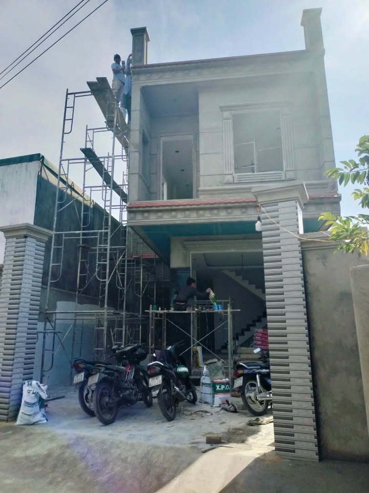 Nhà 2 tầng mới hoàn thiện tại Miếu Bà - Vĩnh Thạnh 124.9m² giá 3.95 tỷ - Sẵn sàng vào ở!