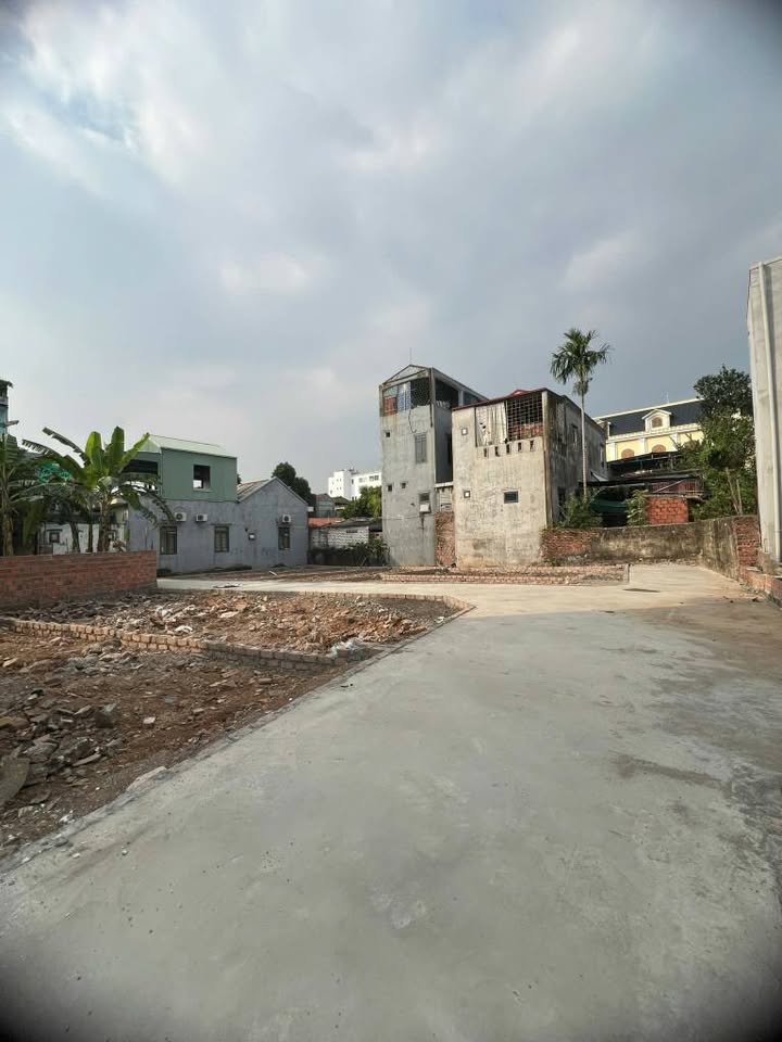 Đất lô góc 55m² tại Núi Đèo - Giá chỉ 2 tỷ, ô tô đỗ cửa!