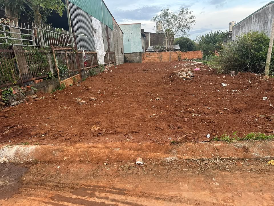 Đất nền hẻm cấp 1 xã Hòa Khánh 200m² giá 1.99 tỷ - Chính chủ bán gấp!